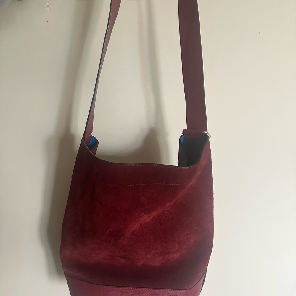 Elegant Burgundy Shoulder Bag